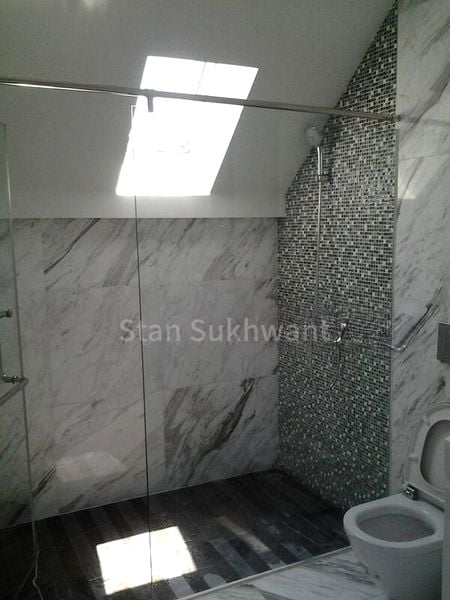 FIFTY-TWO STEVENS 15