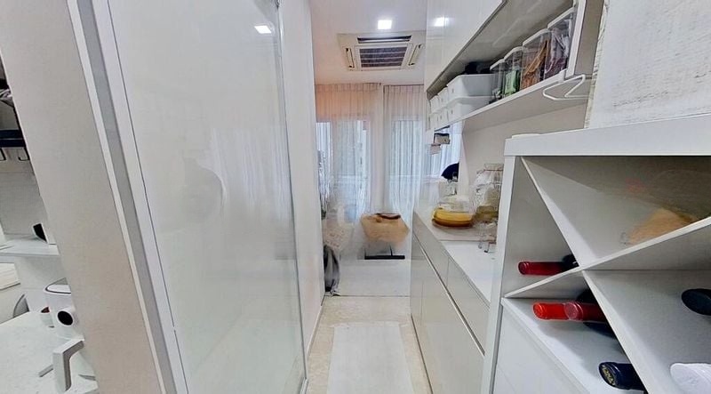 CITY REGENCY 1