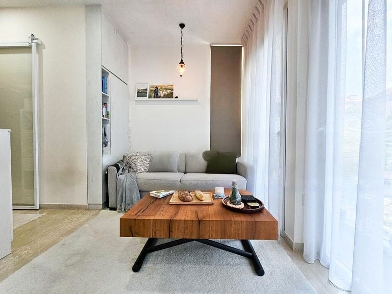 CITY REGENCY 12