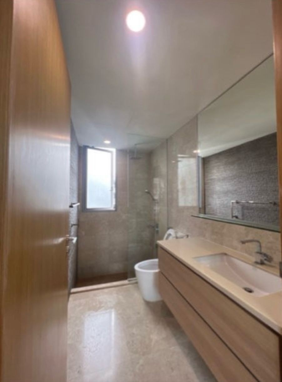 HEDGES PARK CONDOMINIUM 12