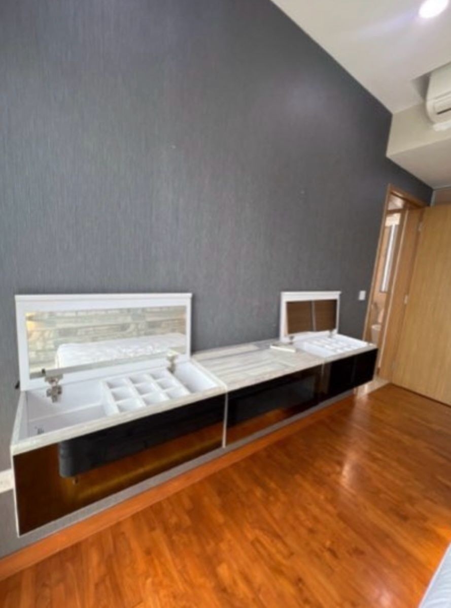 HEDGES PARK CONDOMINIUM 13