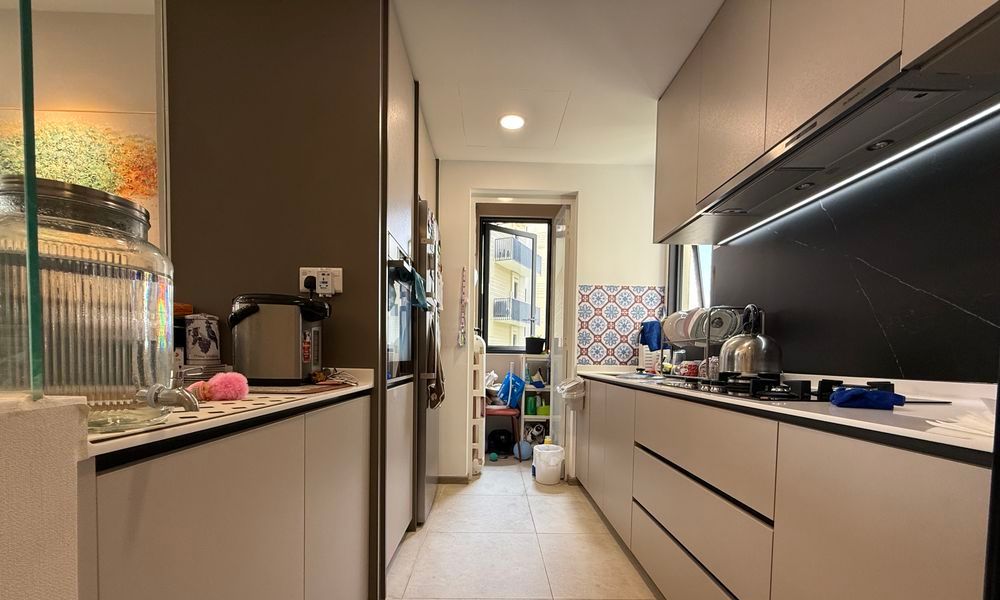 SENGKANG GRAND RESIDENCES 8