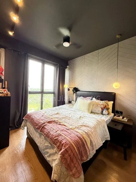 RIVERCOVE RESIDENCES 5