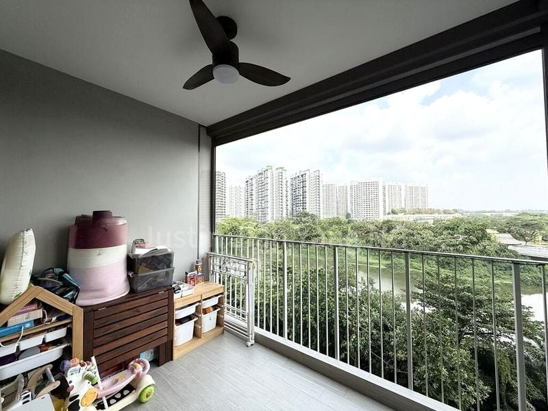 RIVERCOVE RESIDENCES 8