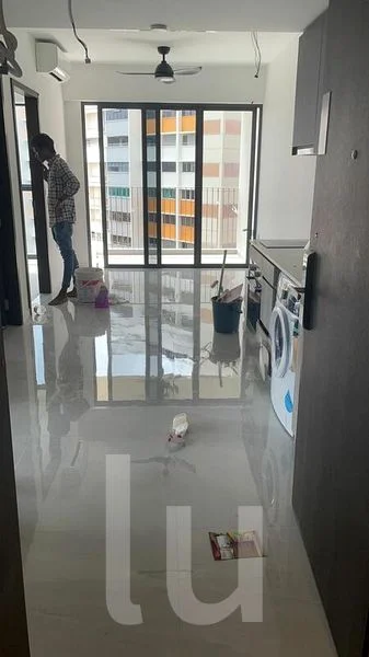 RIVERFRONT RESIDENCES 5