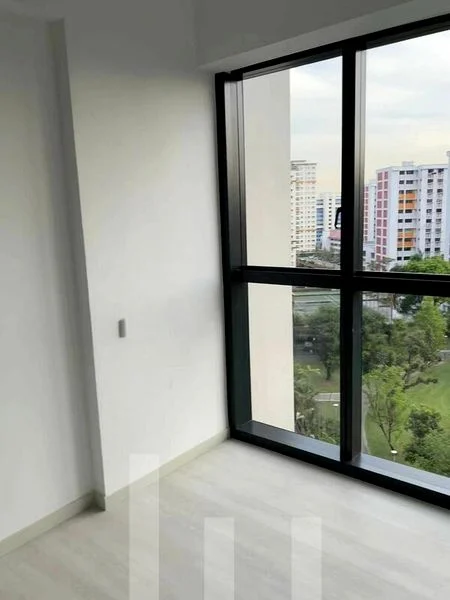 RIVERFRONT RESIDENCES 6