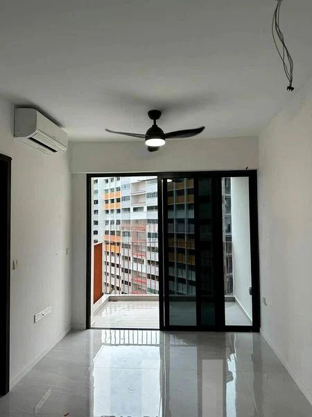 RIVERFRONT RESIDENCES 7