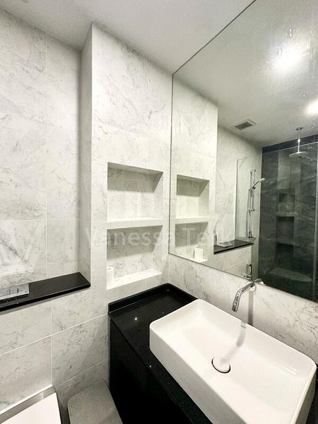 LE HILL CONDOMINIUM 10