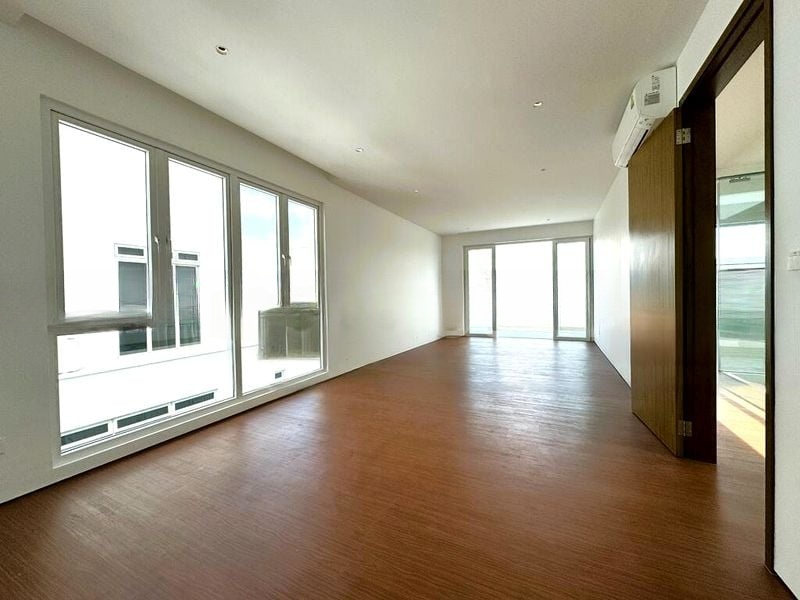 SELETAR HILLS ESTATE 10