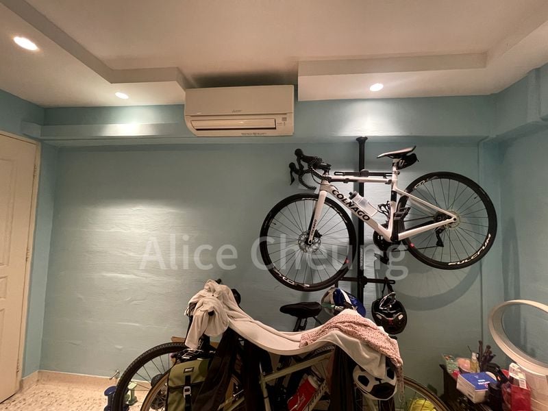 ANG MO KIO AVE 10 10