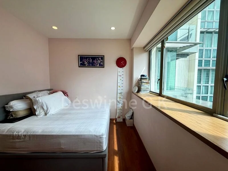 THE SERENADE @ HOLLAND 8