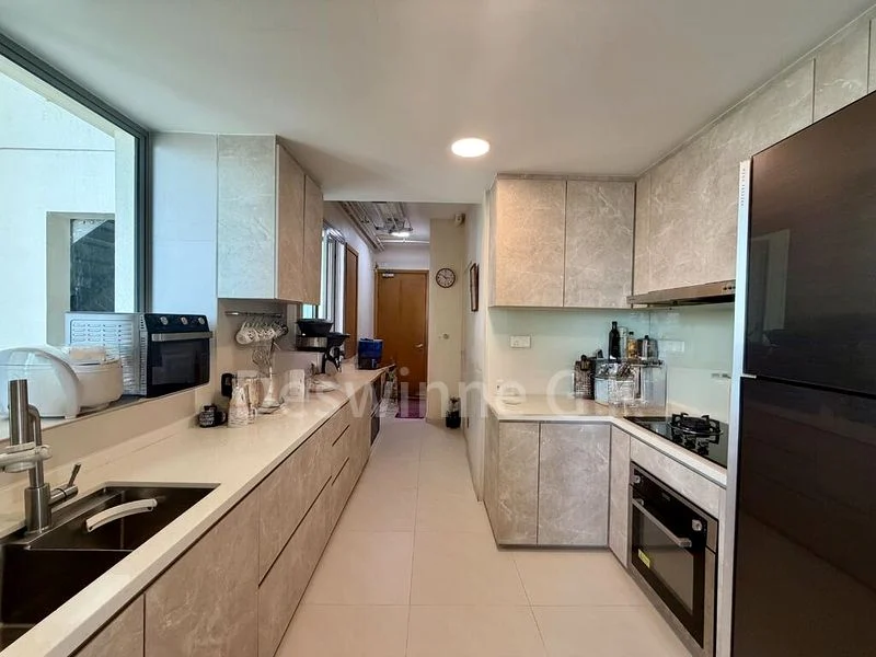 THE SERENADE @ HOLLAND 12