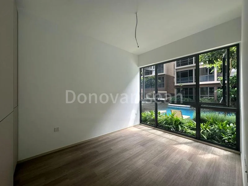 THE WATERGARDENS AT CANBERRA 8