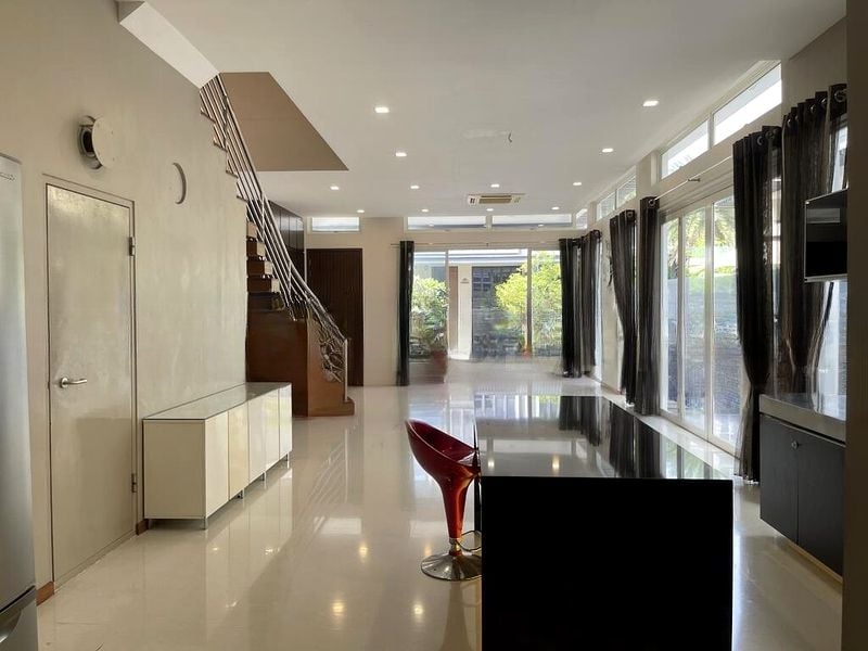 SELETAR HILLS ESTATE 9