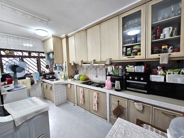 HOUGANG AVE 8 5