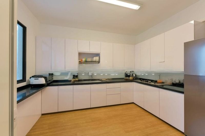RIVERWALK APARTMENTS 4