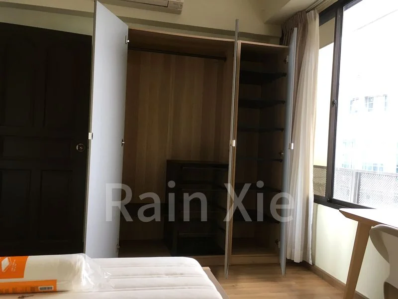 INTERNATIONAL PLAZA 8