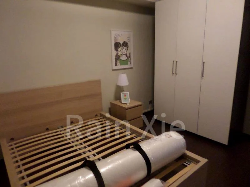 INTERNATIONAL PLAZA 9