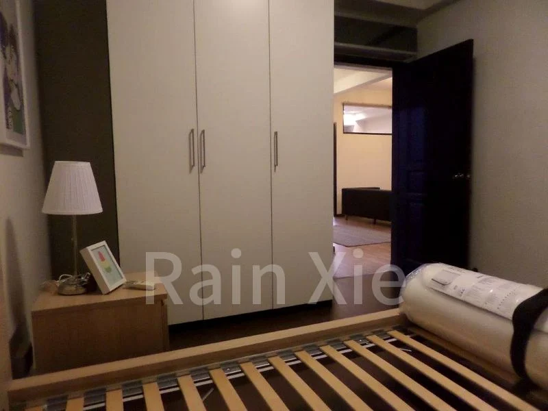 INTERNATIONAL PLAZA 10