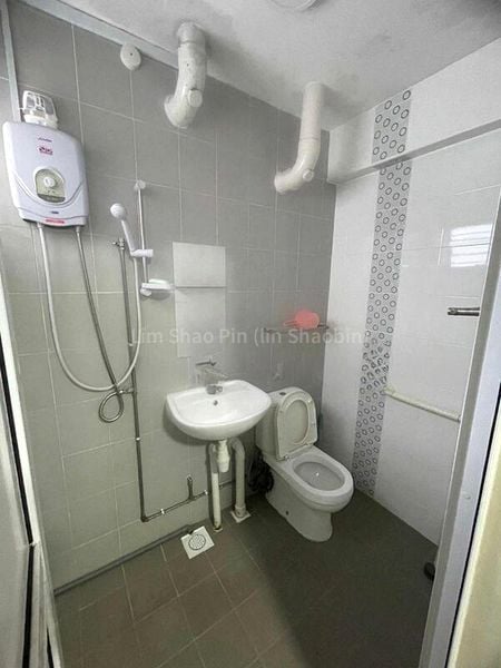 BEDOK RESERVOIR RD 5