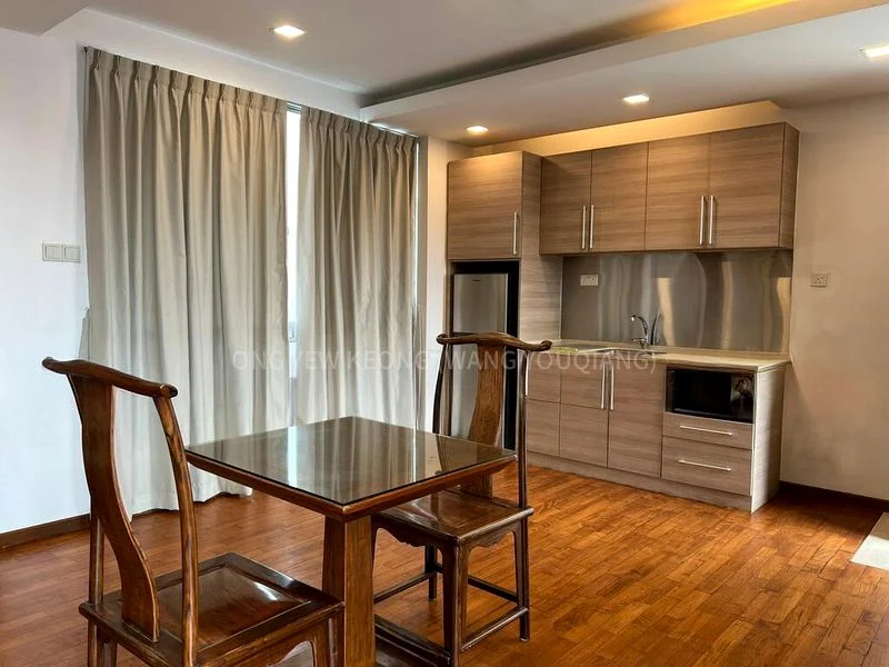 PLATINUM RESIDENCE 8