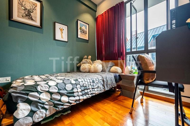 THE CREEK @ BUKIT 10