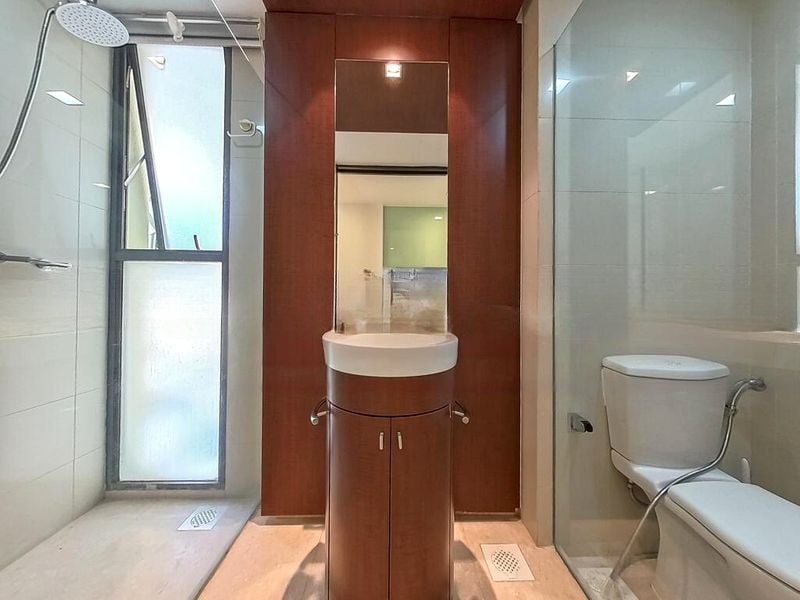 RESIDENCES AT 338A 11