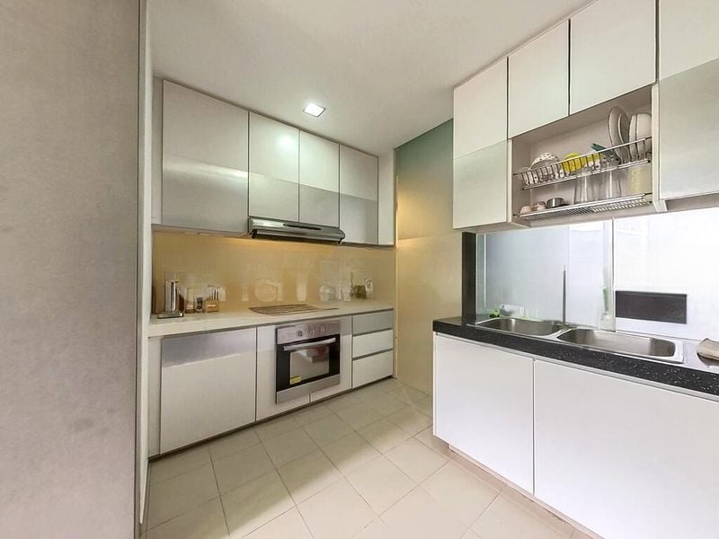 RESIDENCES AT 338A 10