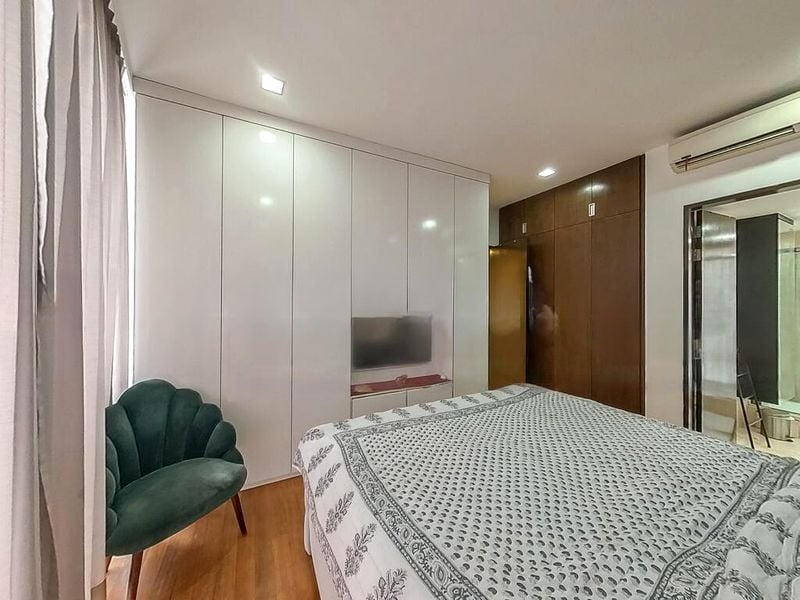 RESIDENCES AT 338A 3
