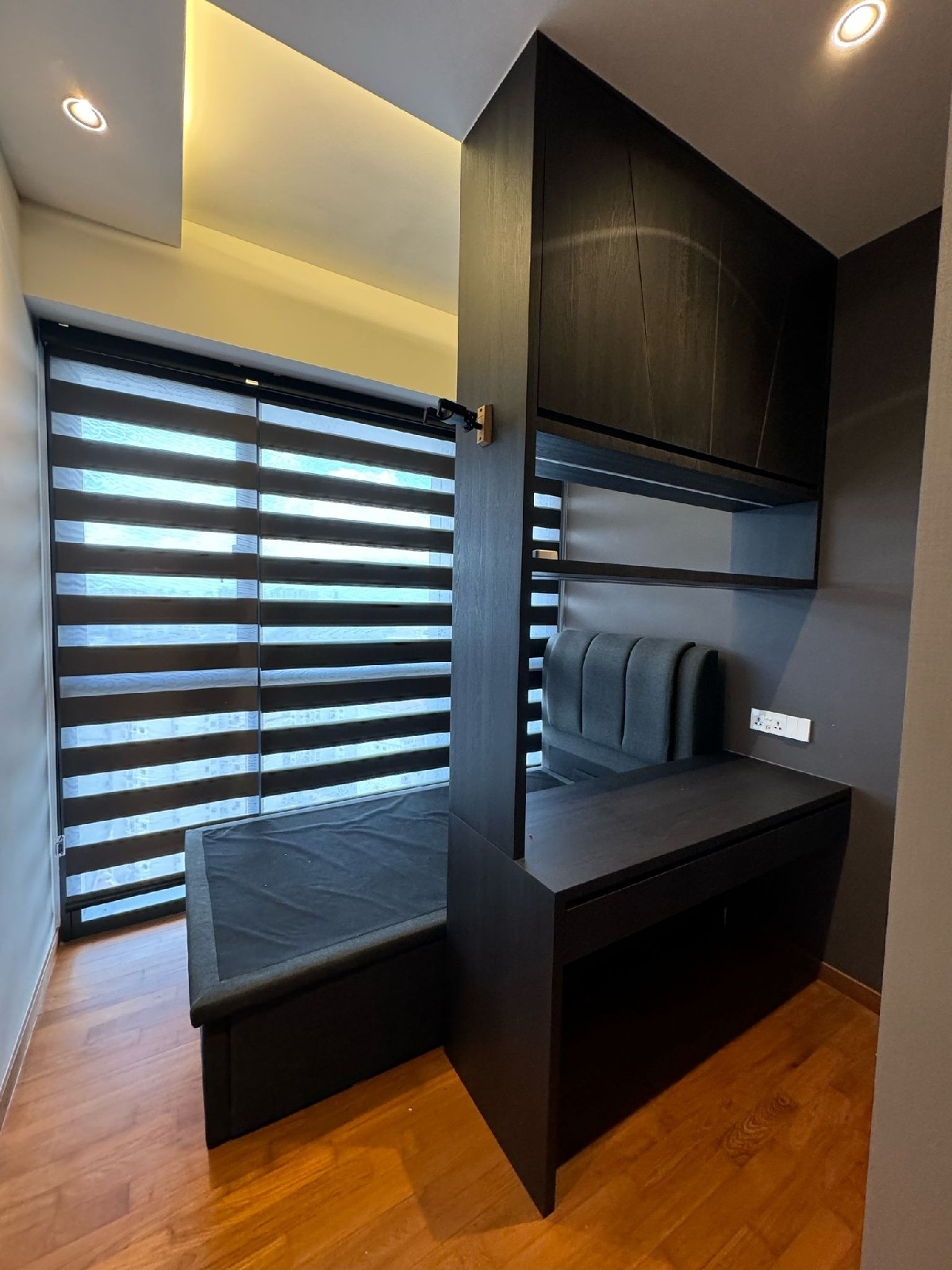 STIRLING RESIDENCES 9