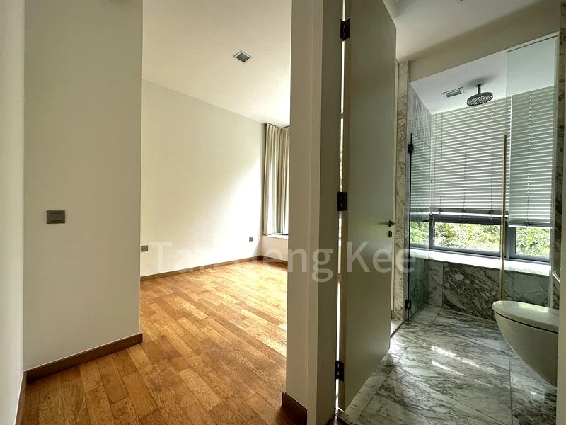 MARINA COLLECTION 15