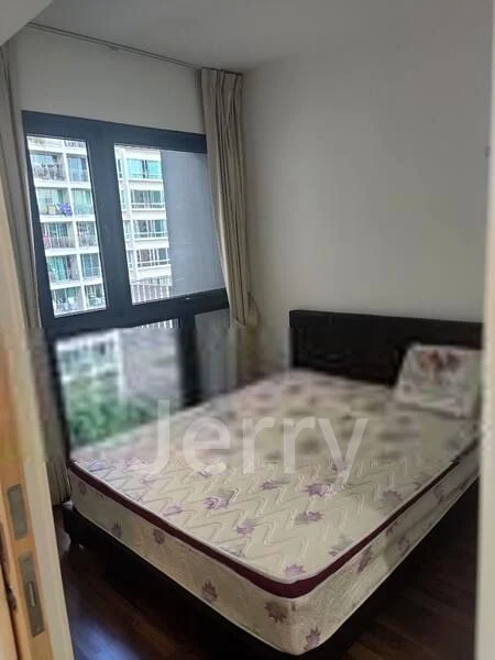 THE LAKEFRONT RESIDENCES 3