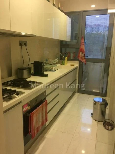 HOLLAND RESIDENCES 6