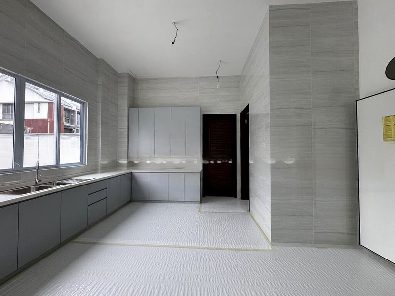TOH ESTATE 10