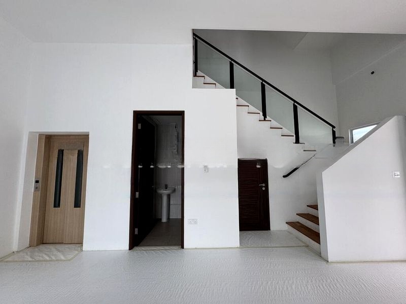 TOH ESTATE 9