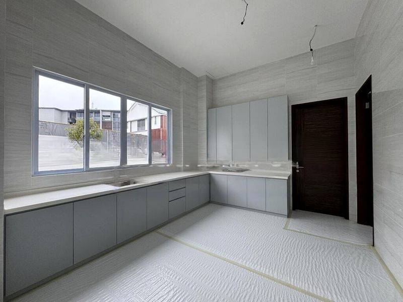 TOH ESTATE 11