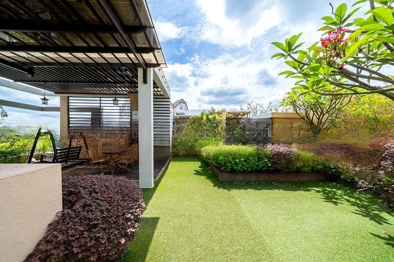 RIVIERA RESIDENCES 4