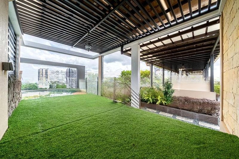 RIVIERA RESIDENCES 7