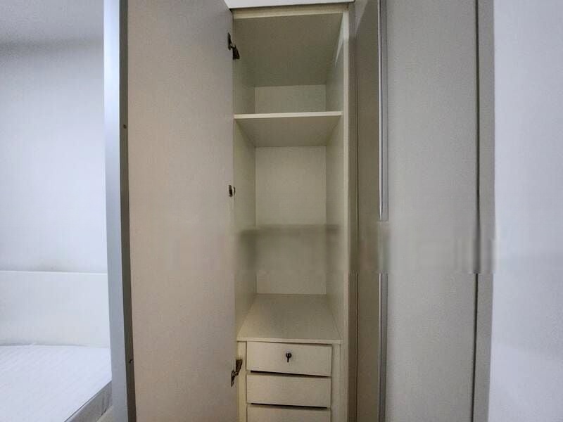 EIGHT RIVERSUITES 11