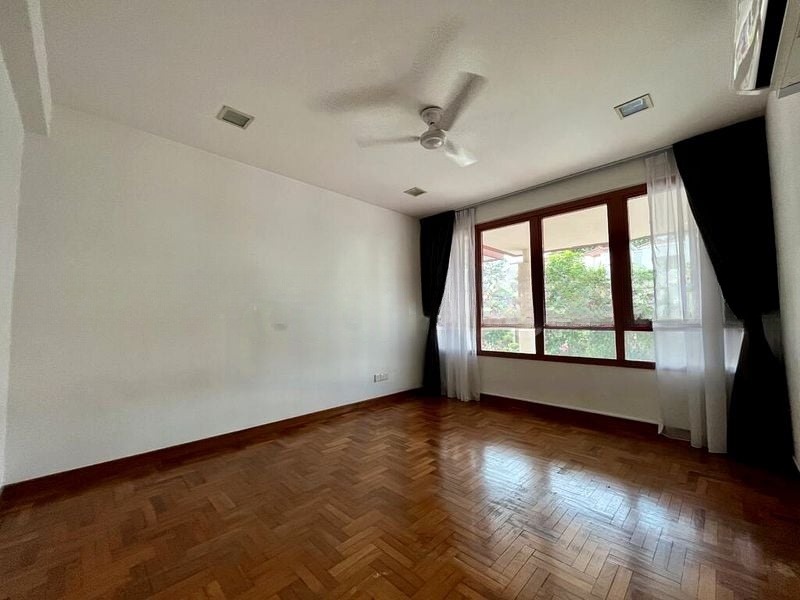TANAH MERAH GREEN 8