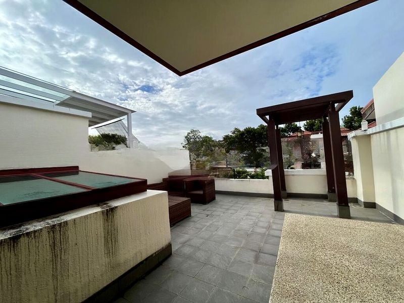 TANAH MERAH GREEN 11