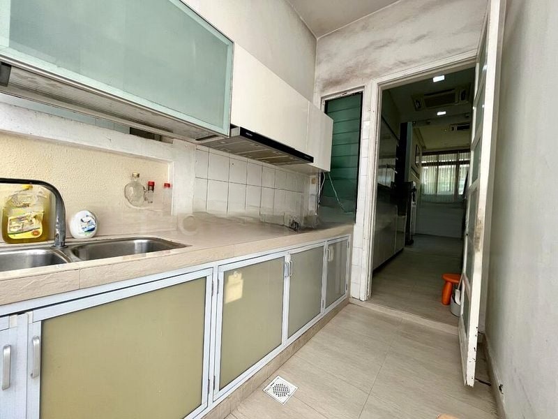 TANAH MERAH GREEN 6