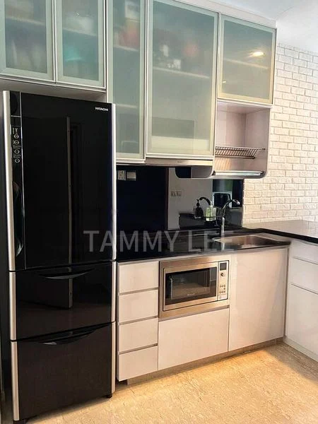 SUITES @ PAYA LEBAR 4