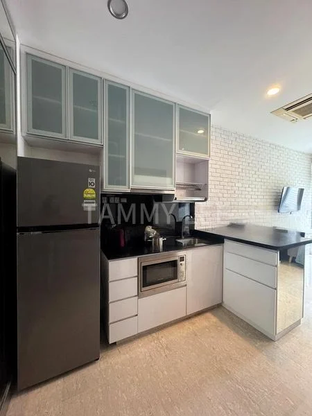 SUITES @ PAYA LEBAR 8