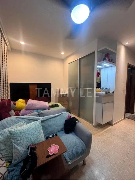 SUITES @ PAYA LEBAR 15