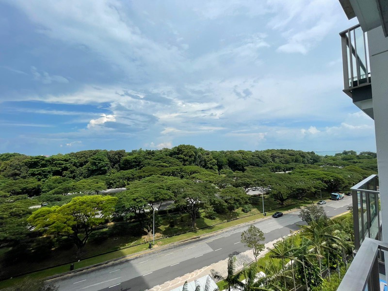 SEASIDE RESIDENCES 27