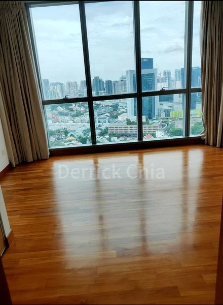 RESIDENCES @ EVELYN 7