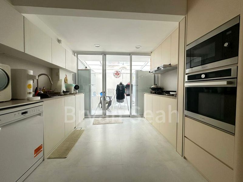 SELETAR SPRINGS CONDOMINIUM 9