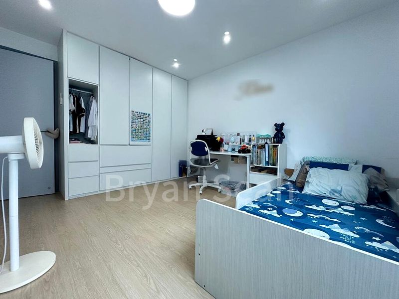 SELETAR SPRINGS CONDOMINIUM 11