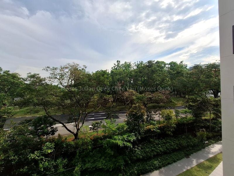 TREASURE AT TAMPINES 10